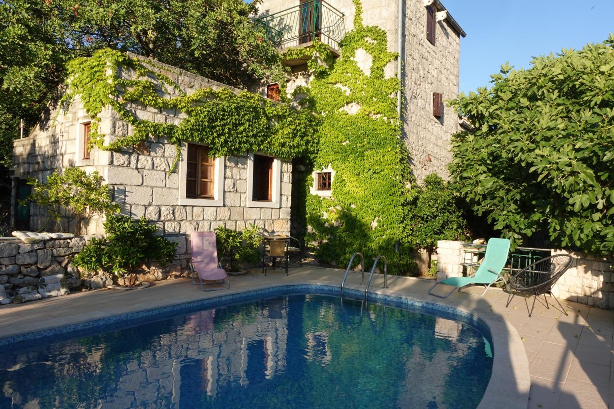 Holiday Home Villa Kastel Zrnovo Exterior foto